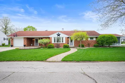411 Westwood Dr, Winchester, IN 47394