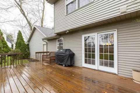 Exterior - 10761 Pine Cone Ct, Granger, IN 46530 photo 4 of 5