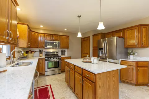 Kitchen - 10761 Pine Cone Ct, Granger, IN 46530 photo 4 of 4