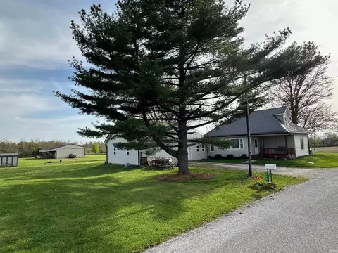 Exterior - 220 E 600 N Rd, Marion, IN 46952 photo 2 of 8