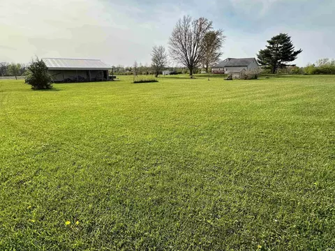 Exterior - 220 E 600 N Rd, Marion, IN 46952 photo 8 of 8