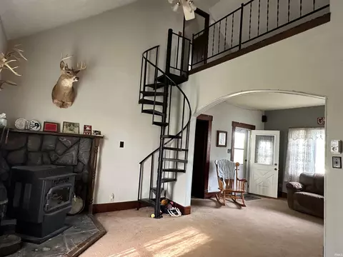 Living - 220 E 600 N Rd, Marion, IN 46952 photo 3 of 5