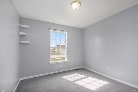 203 Walnut Crossing Dr, Walkerton, IN 46574 photo 10