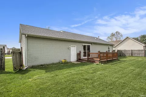 203 Walnut Crossing Dr, Walkerton, IN 46574 photo 16
