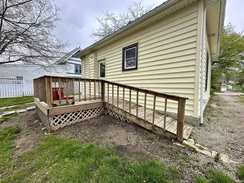 Exterior - 260 E Morse St, Markle, IN 46770 photo 6 of 7