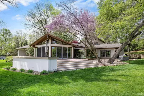 3520 Pine Needle Pl, West Lafayette, IN 47906