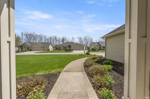 Exterior - 12905 Charenton Ct, Fort Wayne, IN 46845 photo 5 of 7