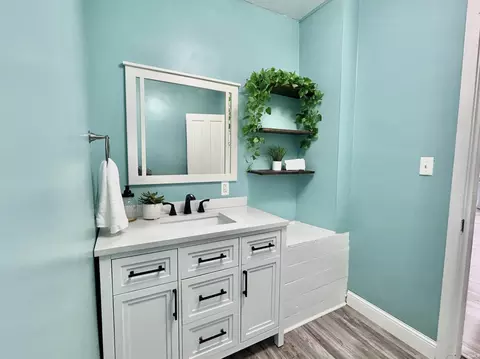 Bath - 211 W North St, Delphi, IN 46923 photo 1 of 6