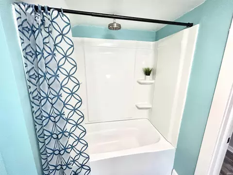 Bath - 211 W North St, Delphi, IN 46923 photo 6 of 6