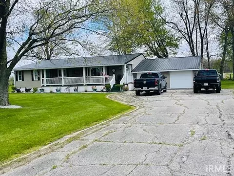 10791 S 100 E Rd, Fairmount, IN 46928 photo 1