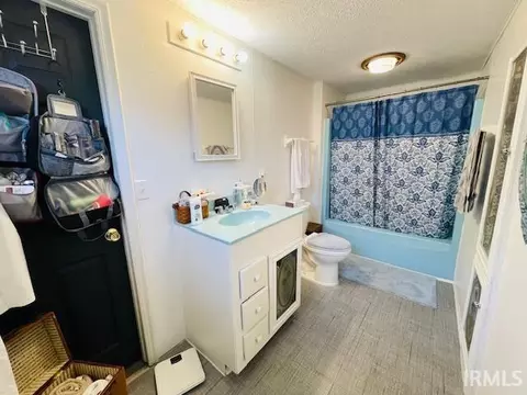 10791 S 100 E Rd, Fairmount, IN 46928 photo 15