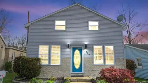 304 13th St, Winona Lake, IN 46590