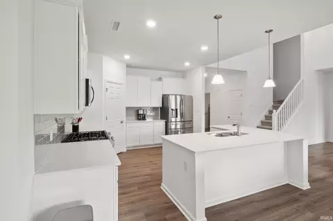 Kitchen - 426 Pekin Way, Pendleton, IN 46064 photo 1 of 4
