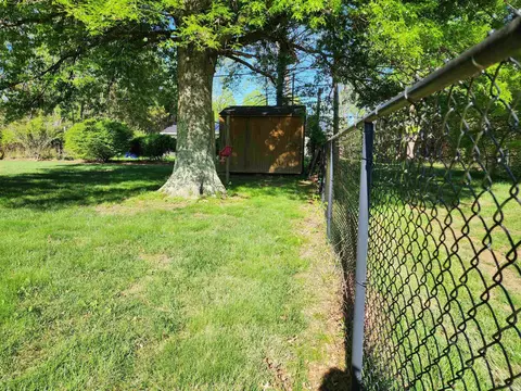 8 Locksley Ct, Bedford, IN 47421 photo 16