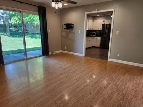 8 Locksley Ct, Bedford, IN 47421 photo 7