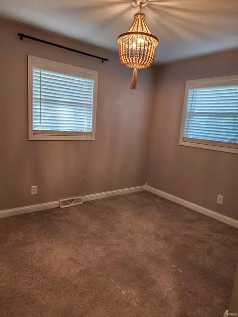 8 Locksley Ct, Bedford, IN 47421 photo 11