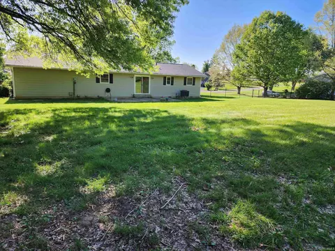 8 Locksley Ct, Bedford, IN 47421 photo 17