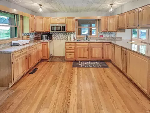 4382 E 300n, Jasper, IN 47546 photo 6