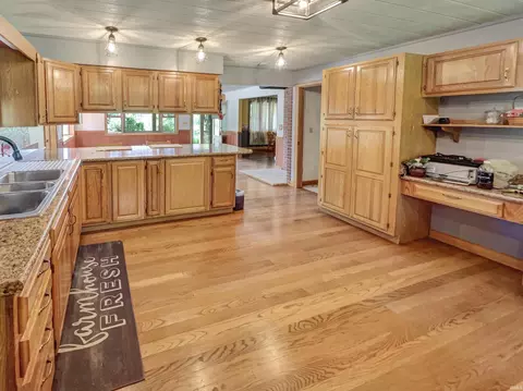 4382 E 300n, Jasper, IN 47546 photo 13