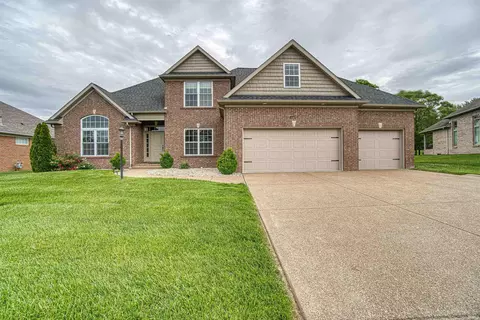 912 Gabriel Dr, Evansville, IN 47725