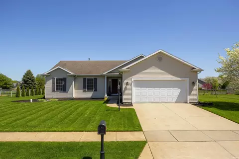 51158 Old Cottage Dr, Granger, IN 46530 photo 1