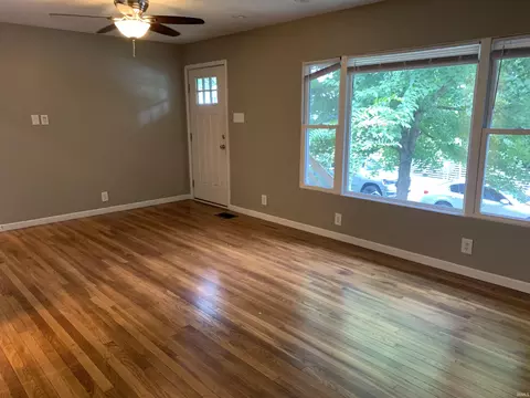 305 W 14th St, Bloomington, IN 47404