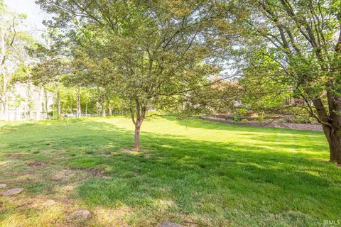 511 E Moss Creek Dr, Bloomington, IN 47401 photo 28