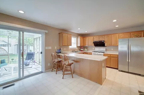 4583 E Compton Blvd, Bloomington, IN 47401 photo 10