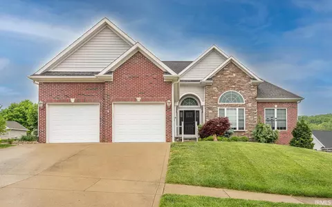 1503 Andrew Cir, Bloomington, IN 47401