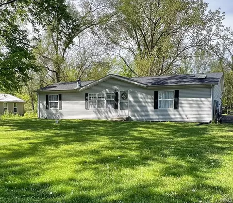 26121 Rogers Rd, Elkhart, IN 46514