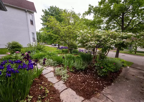 714 W 7th St, Bloomington, IN 47404 photo 3