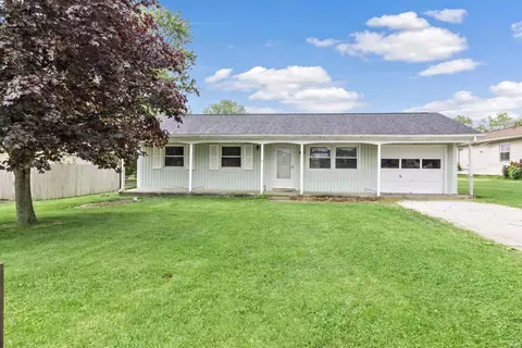 40 E Bragg Ave, Upland, IN 46989 photo 2