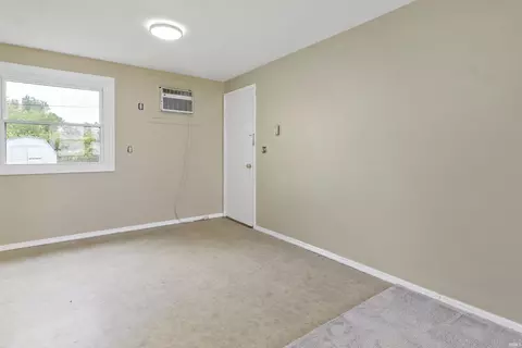 40 E Bragg Ave, Upland, IN 46989 photo 8