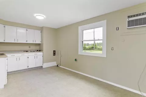 40 E Bragg Ave, Upland, IN 46989 photo 7