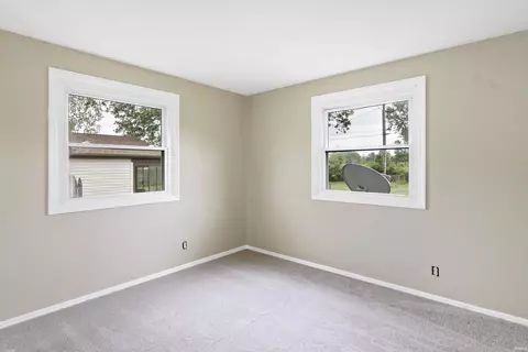 40 E Bragg Ave, Upland, IN 46989 photo 14