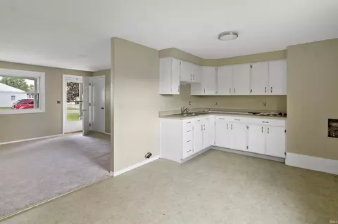 40 E Bragg Ave, Upland, IN 46989 photo 5