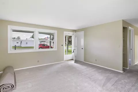 40 E Bragg Ave, Upland, IN 46989 photo 3