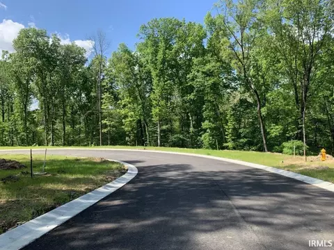 1200 Horseshoe Bend Dr, Evansville, IN 47725