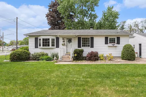 1403 Crestwood Blvd, South Bend, IN 46635
