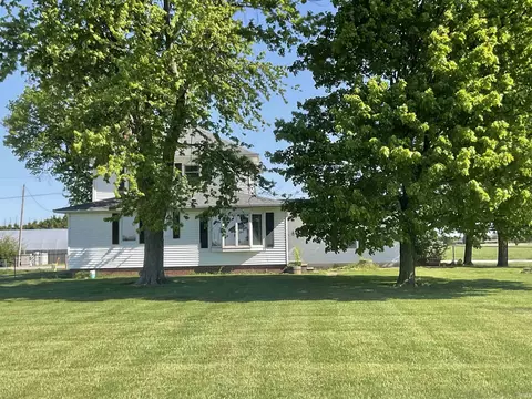 2305 W Yoder Rd, Fort Wayne, IN 46819 photo 2