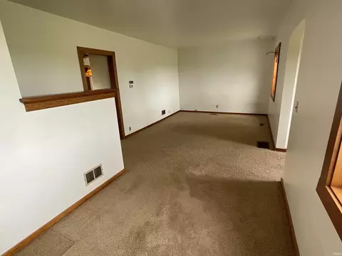 2305 W Yoder Rd, Fort Wayne, IN 46819 photo 4