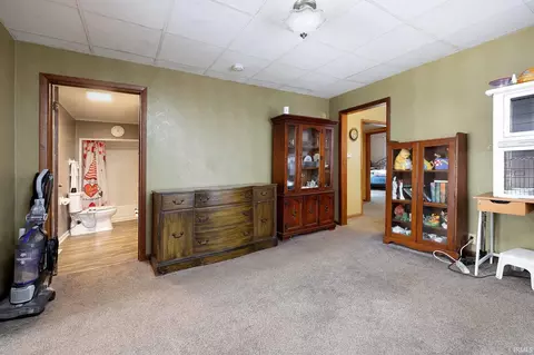 726 W Howe St, Bloomington, IN 47403 photo 9
