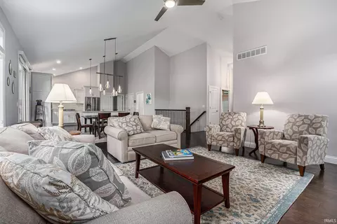 16060 Cobblestone Square Dr, Granger, IN 46530 photo 4