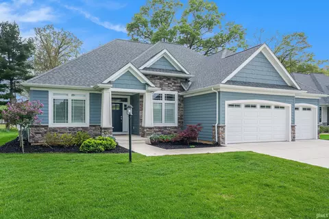 16060 Cobblestone Square Dr, Granger, IN 46530 photo 2