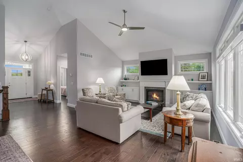 16060 Cobblestone Square Dr, Granger, IN 46530 photo 3
