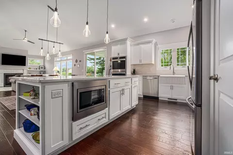 16060 Cobblestone Square Dr, Granger, IN 46530 photo 10