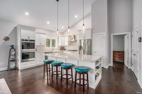 16060 Cobblestone Square Dr, Granger, IN 46530 photo 9