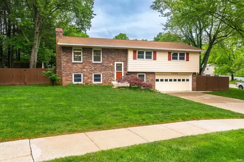 1000 E Allendale Dr, Bloomington, IN 47401 photo 3