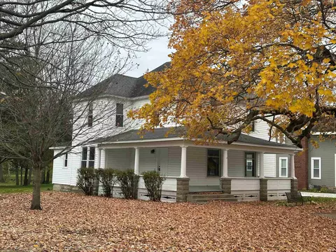 315 S Ohio St, Remington, IN 47977