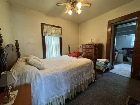 8153 E State St, Dugger, IN 47848 photo 9